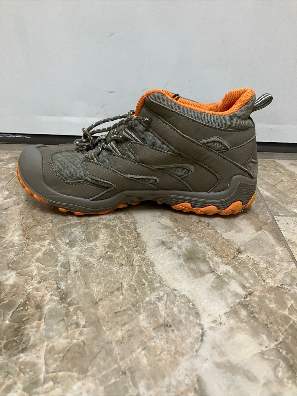 Merrell Chameleon 7 Access Mid Waterproof Hiking Boots Mens Size 5